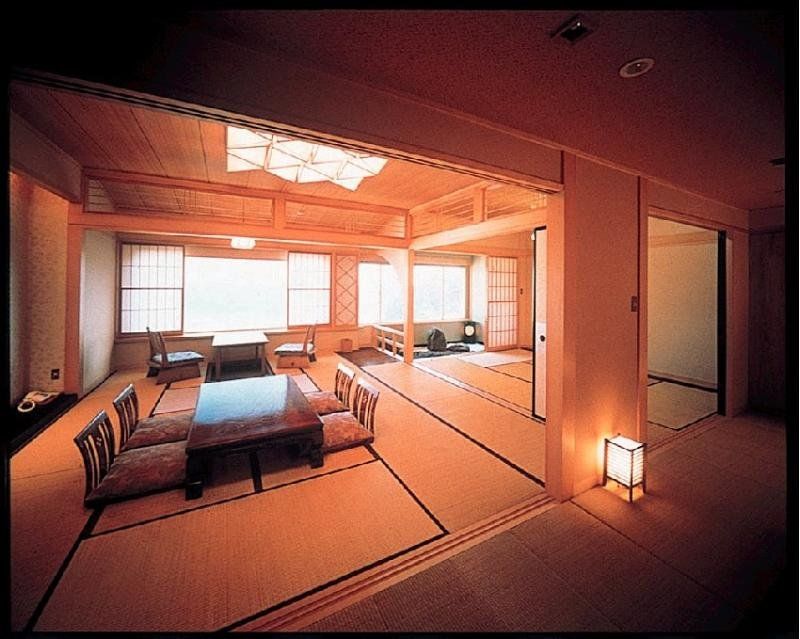 Hotel Izukyu Сидзуока Экстерьер фото
